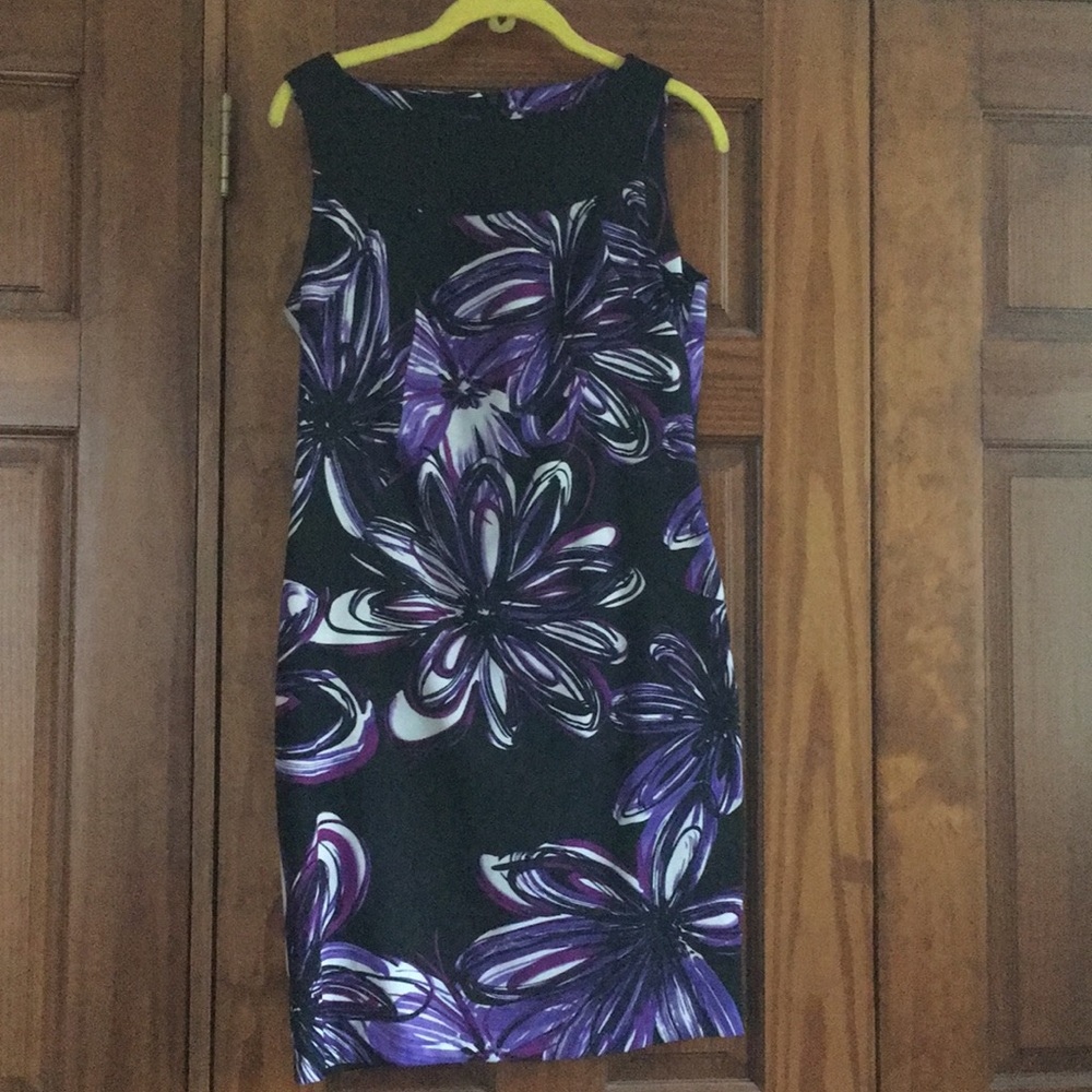 Sleeveless purple dress